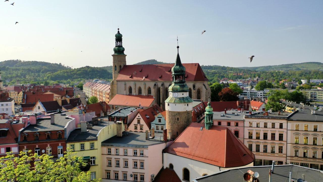 Central Apartamenty Jelenia Gora Dış mekan fotoğraf