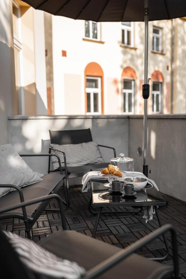 Central Apartamenty Jelenia Gora Dış mekan fotoğraf